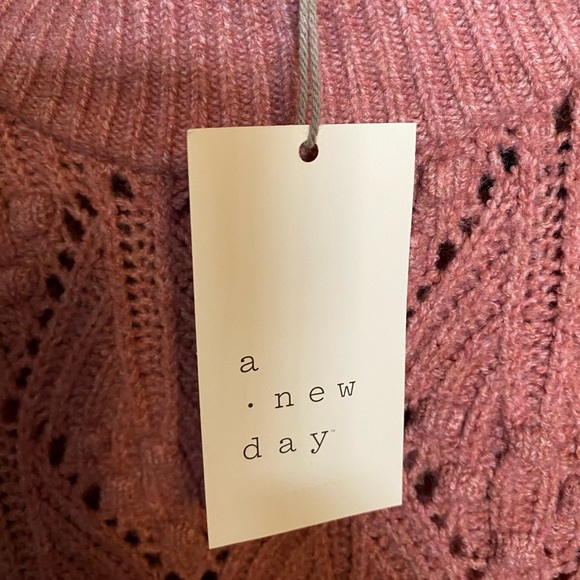 Sweater - Picture 2 of 4